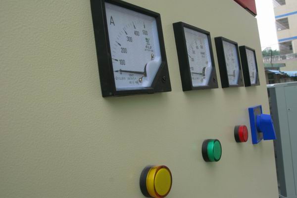 唐河配电柜-3683讲讲配电柜注意事项